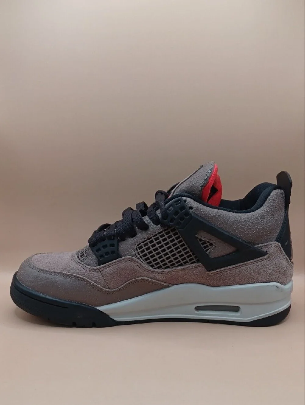 Pre-Owned Nike Air Jordan 4 Retro Mid Sneaker-Taupe Haze Men Size 7 US DB0732200
